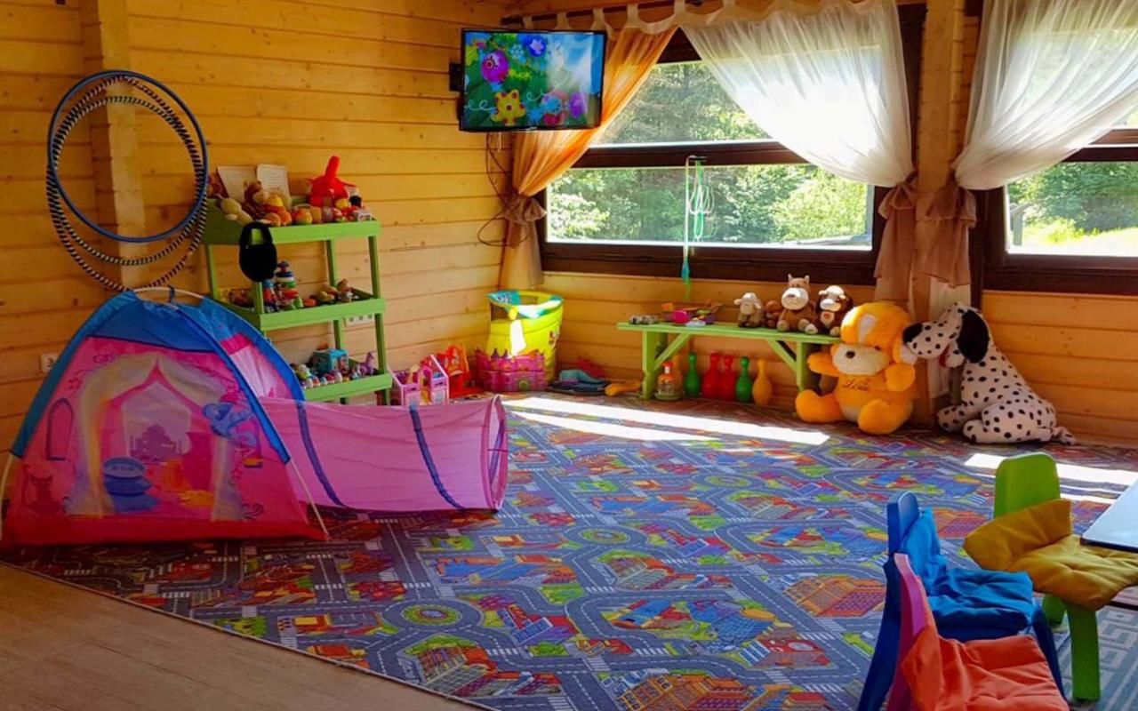 Комплексы для отдыха с коттеджами/бунгало Tsarynka Eco Complex Славское-36